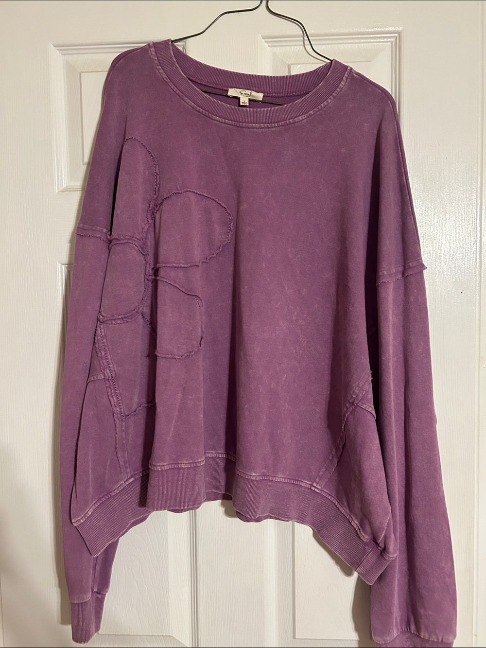 easel Purple Raw-Edge Floral Pullover Sweatshirt